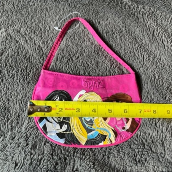 Bratz  Mini purse and 10 Valentine Treat Bags Rare - Picture 3 of 12